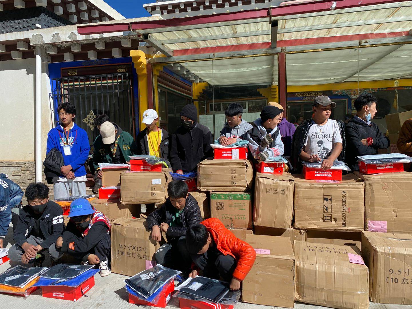 海口振华公共事务管理有限公司公益回顾丨家国同欢月同圆 温暖满载甘孜州(图7)