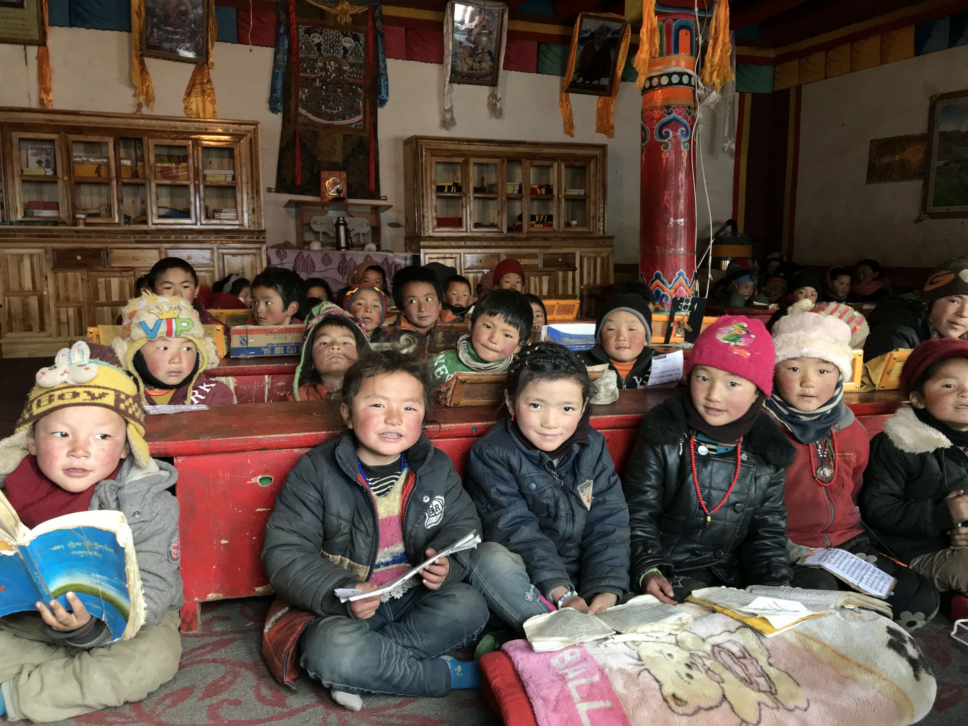海口振华公共事务管理有限公司公益回顾丨家国同欢月同圆 温暖满载甘孜州(图11)